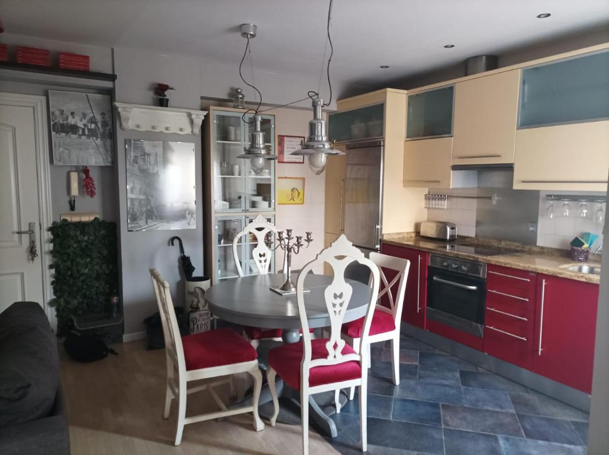 Apartamento San Quirce - Centrico Y Reformado- Wifi Y Netflix Valladolid Exterior foto